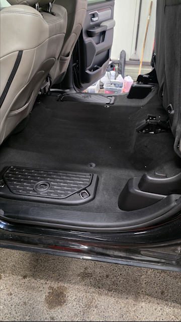 Dodge RAM 1500 arrière gauche - avant