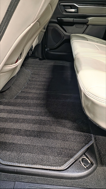 Dodge RAM 1500 arrière gauche - après