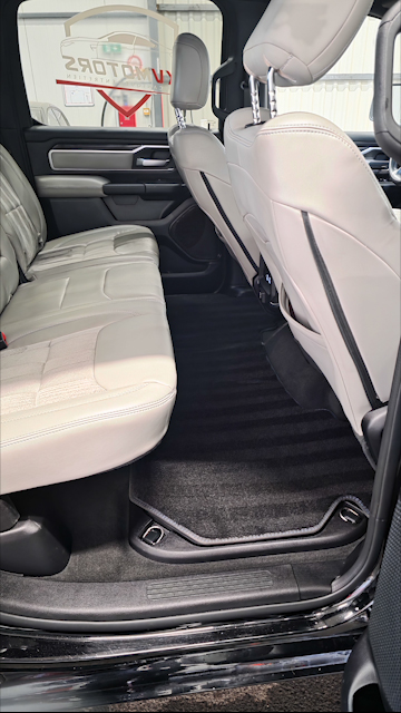 Dodge RAM 1500 arrière droit - après