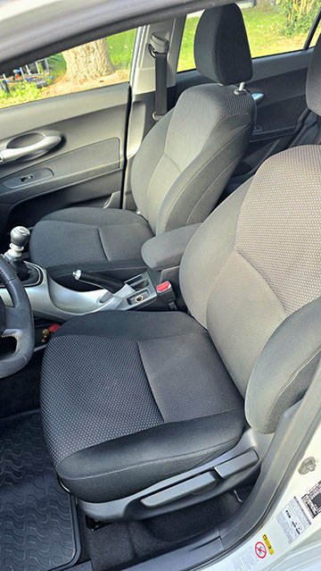 Toyota Auris intérieur conducteur après